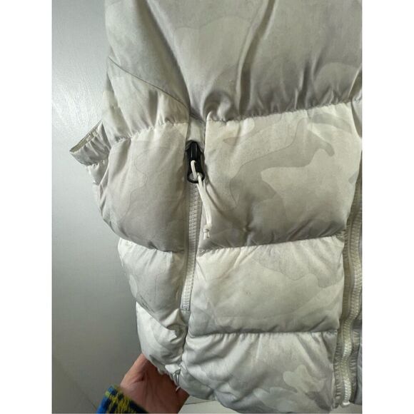 The North Face White Camo 550 Down Vest Size S - Picture 2 of 10